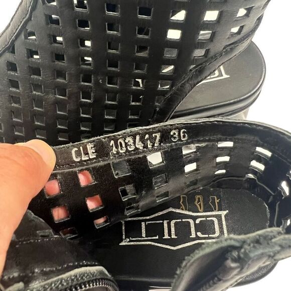 Cult NWT Size 6 Women's Black Platform Cut-Out Open Toe Thick Soled Sandal - Picture 6 of 10